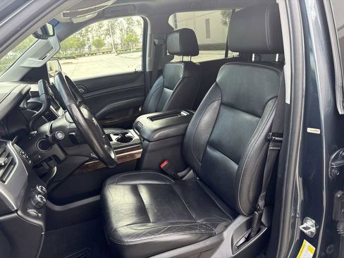 Used 2020 Chevrolet Suburban LT image 22
