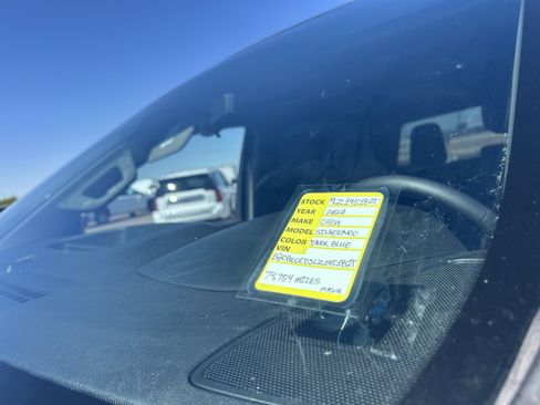 Used 2020 Chevrolet Silverado 1500 LT w/ All-Star Edition image 16