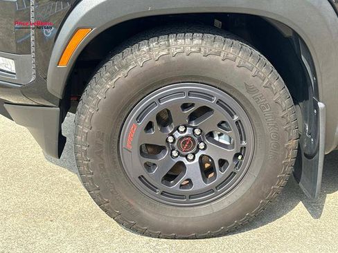 Used 2025 Nissan Frontier Pro-X w/ Pro Premium Package RWD image 4