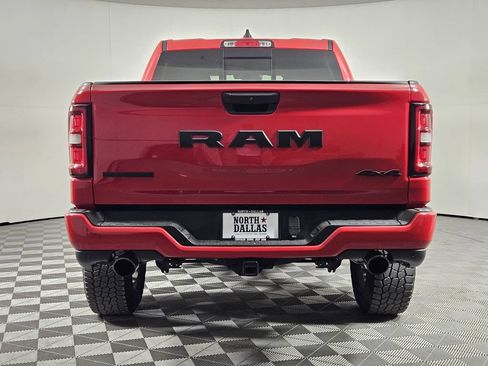 Used 2025 RAM 1500 Big Horn AWD/4WD image 4