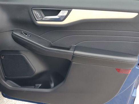 Used 2022 Ford Escape Titanium w/ Titanium Elite Package image 45