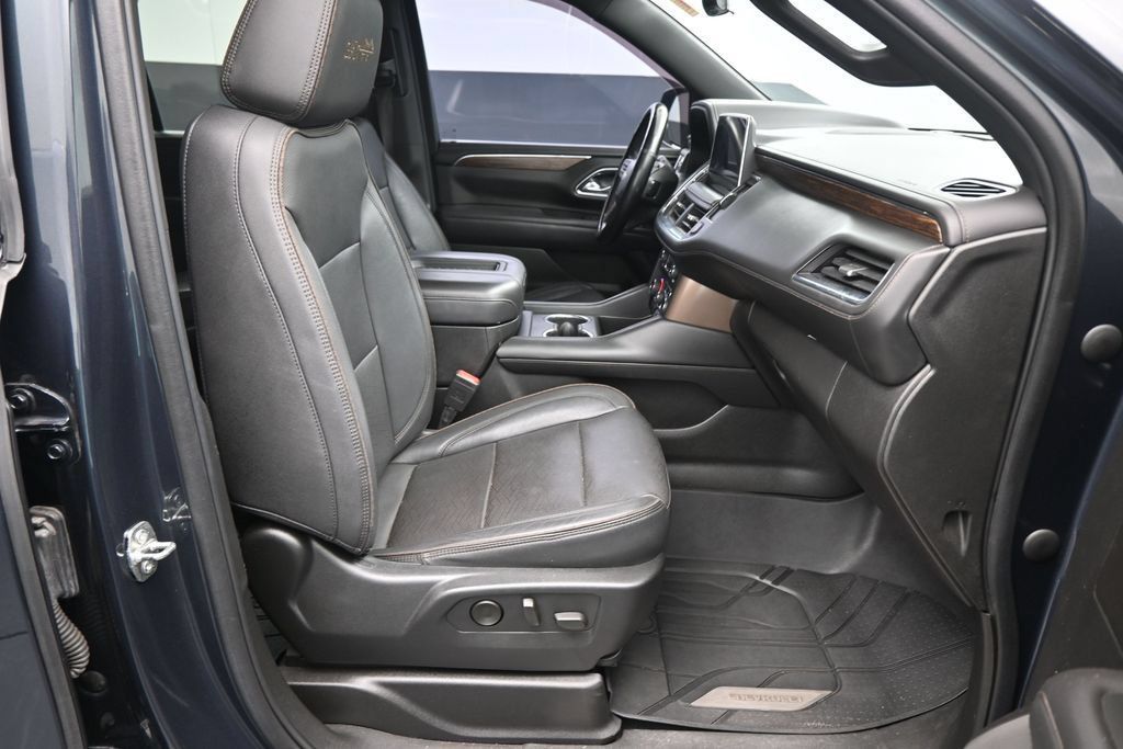 Used 2022 Chevrolet Tahoe High Country AWD/4WD image 10
