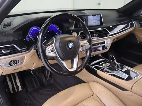 Used 2019 BMW 750i xDrive w/ Executive Package AWD/4WD image 35