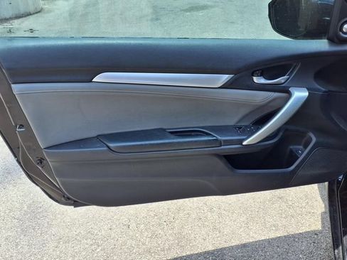 Used 2018 Honda Civic EX-L image 11