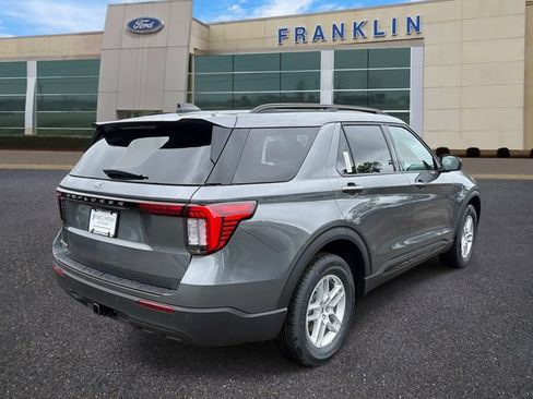 New 2026 Ford Explorer Active RWD image 7