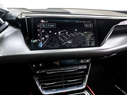 Used 2024 Audi RS e-tron GT image 21