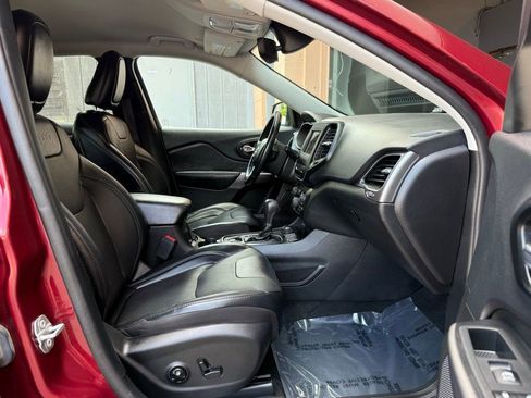 Used 2021 Jeep Cherokee Latitude Lux w/ Trailer Tow Group image 23