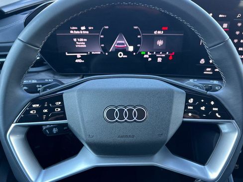 Certified 2025 Audi Q5 Premium Plus w/ Premium Plus image 24