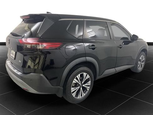 Used 2022 Nissan Rogue SV FWD image 5