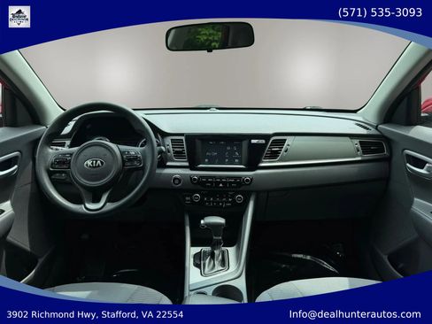 Used 2018 Kia Niro LX FWD image 23