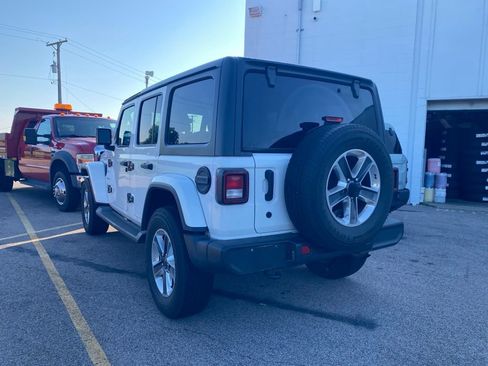 Used 2020 Jeep Wrangler Unlimited Sahara AWD/4WD image 11