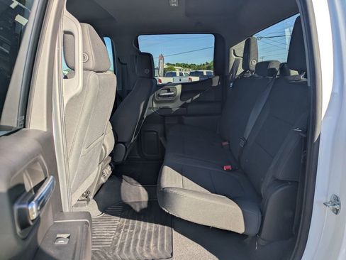 Used 2022 Chevrolet Silverado 1500 LT image 13