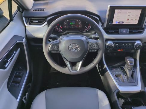Used 2024 Toyota RAV4 XLE Premium image 15