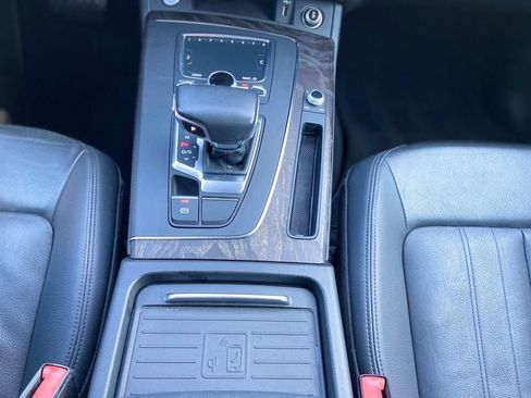 Used 2019 Audi Q5 2.0T Premium Plus w/ Premium Plus Package AWD/4WD image 31