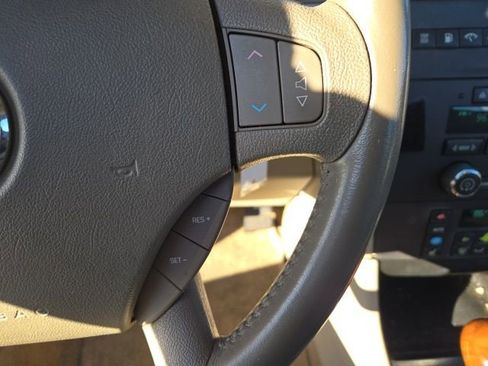 Used 2005 Buick LaCrosse CXL w/ Gold Convenience Package image 9