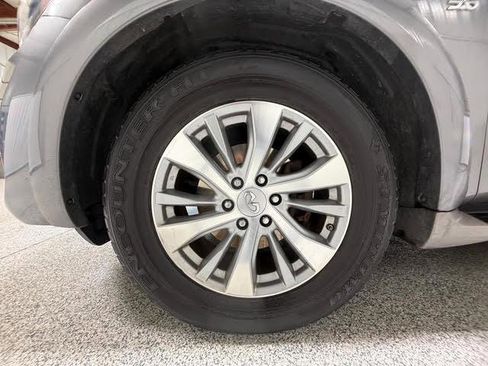 Used 2017 INFINITI QX80 4WD w/ Driver Assistance Package image 4