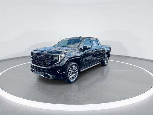 Used 2025 GMC Sierra 1500 Denali Ultimate AWD/4WD image 4