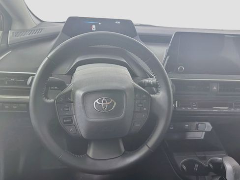 Used 2026 Toyota Prius LE FWD image 17