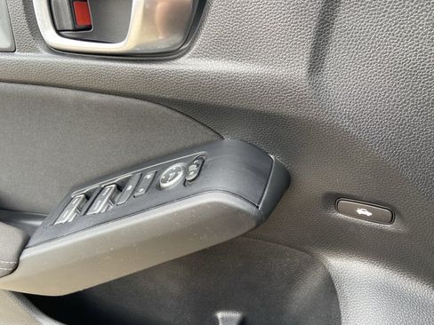 Used 2025 Honda Civic LX image 48
