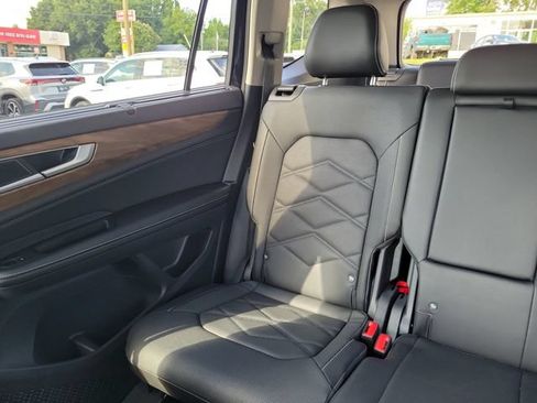 Certified 2026 Volkswagen Atlas SE AWD/4WD image 10