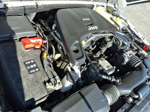 Used 2020 Jeep Wrangler Unlimited Sport image 36