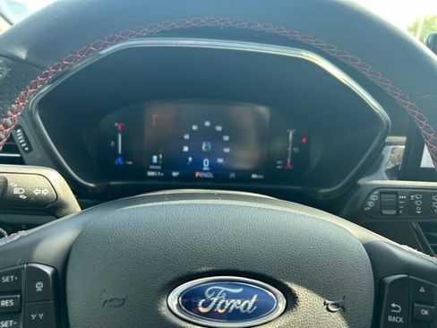 Used 2024 Ford Escape ST-Line w/ Tech Pack #1 FWD image 6