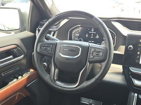 Used 2026 GMC Sierra 1500 Denali Ultimate AWD/4WD image 37