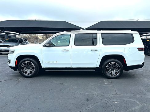 Used 2024 Jeep Wagoneer L Series II image 5