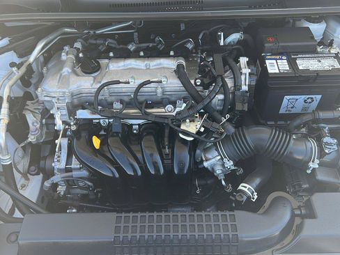 Used 2022 Toyota Corolla LE FWD image 17