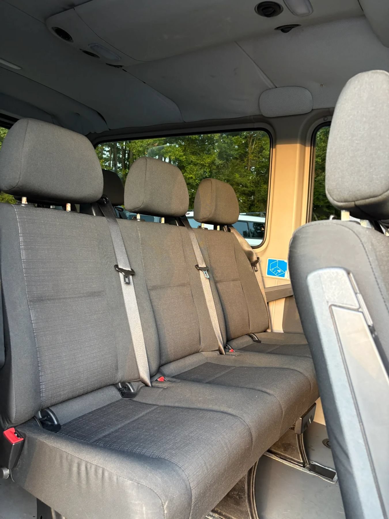 Used 2015 Mercedes-Benz Sprinter 2500 image 18