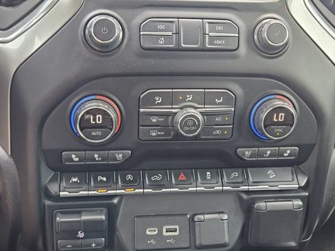 Used 2019 Chevrolet Silverado 1500 LTZ w/ LTZ Texas Edition AWD/4WD image 24