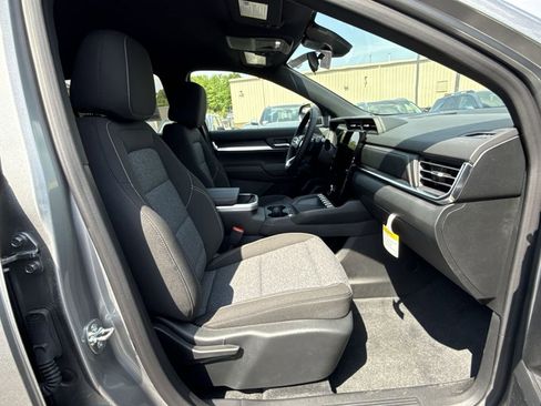 New 2026 GMC Terrain Elevation FWD image 26