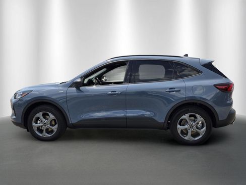 Used 2026 Ford Escape ST-Line w/ Tech Pack #1 FWD image 4