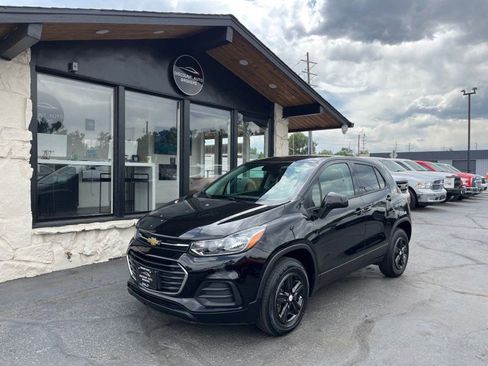 Used 2020 Chevrolet Trax LS w/ Tint and Cruise Package AWD/4WD image 1