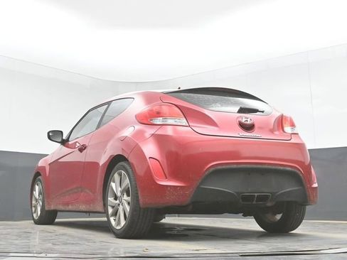 Used 2016 Hyundai Veloster FWD image 31