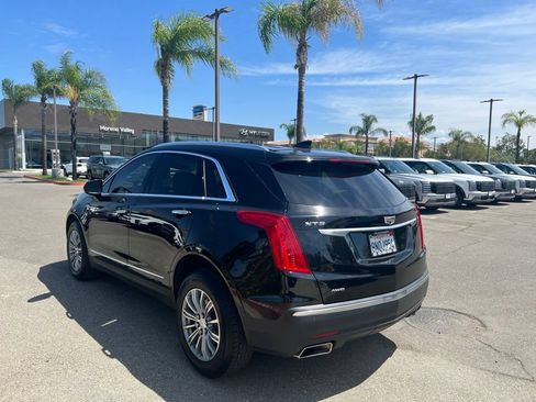Used 2017 Cadillac XT5 Luxury w/ Driver Awareness Package AWD/4WD image 6