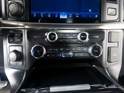 Used 2022 Ford F150 Raptor w/ Equipment Group 801A High AWD/4WD image 23