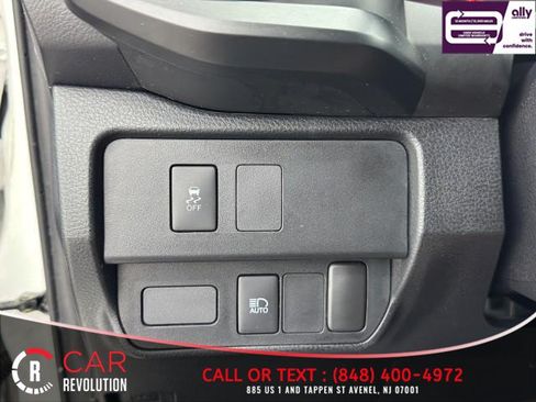 Used 2021 Toyota Tacoma SR RWD image 35