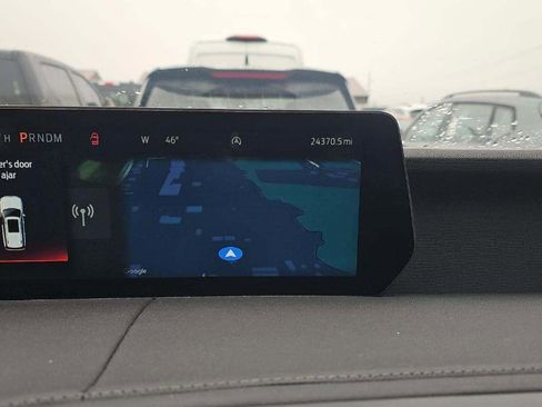 Used 2025 Ford Expedition Platinum image 8