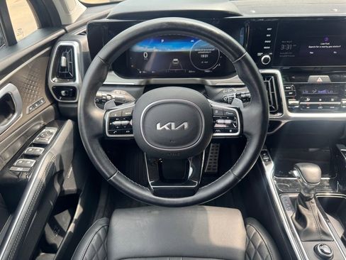 Certified 2022 Kia Sorento SX FWD image 16