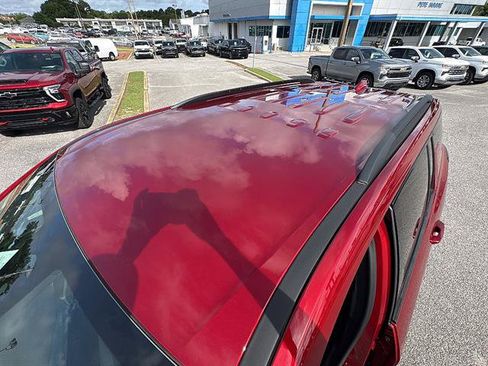 Used 2024 Chevrolet Traverse LT w/ Midnight/Sport Edition FWD image 12