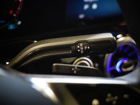 Used 2025 Mercedes-Benz GLA 250 4MATIC image 21