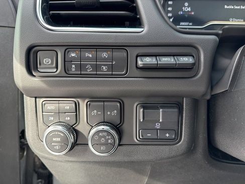 Used 2024 GMC Yukon XL AT4 w/ AT4 Premium Plus Package image 23