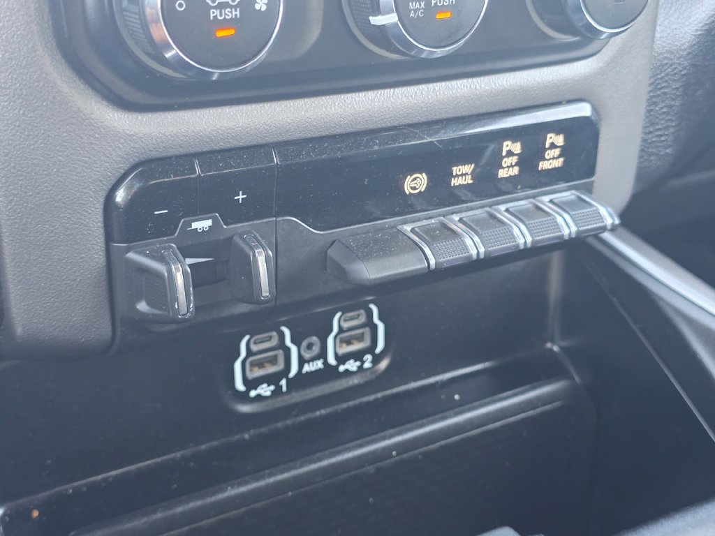 Certified 2024 RAM 2500 Big Horn w/ Off Road Package AWD/4WD image 30