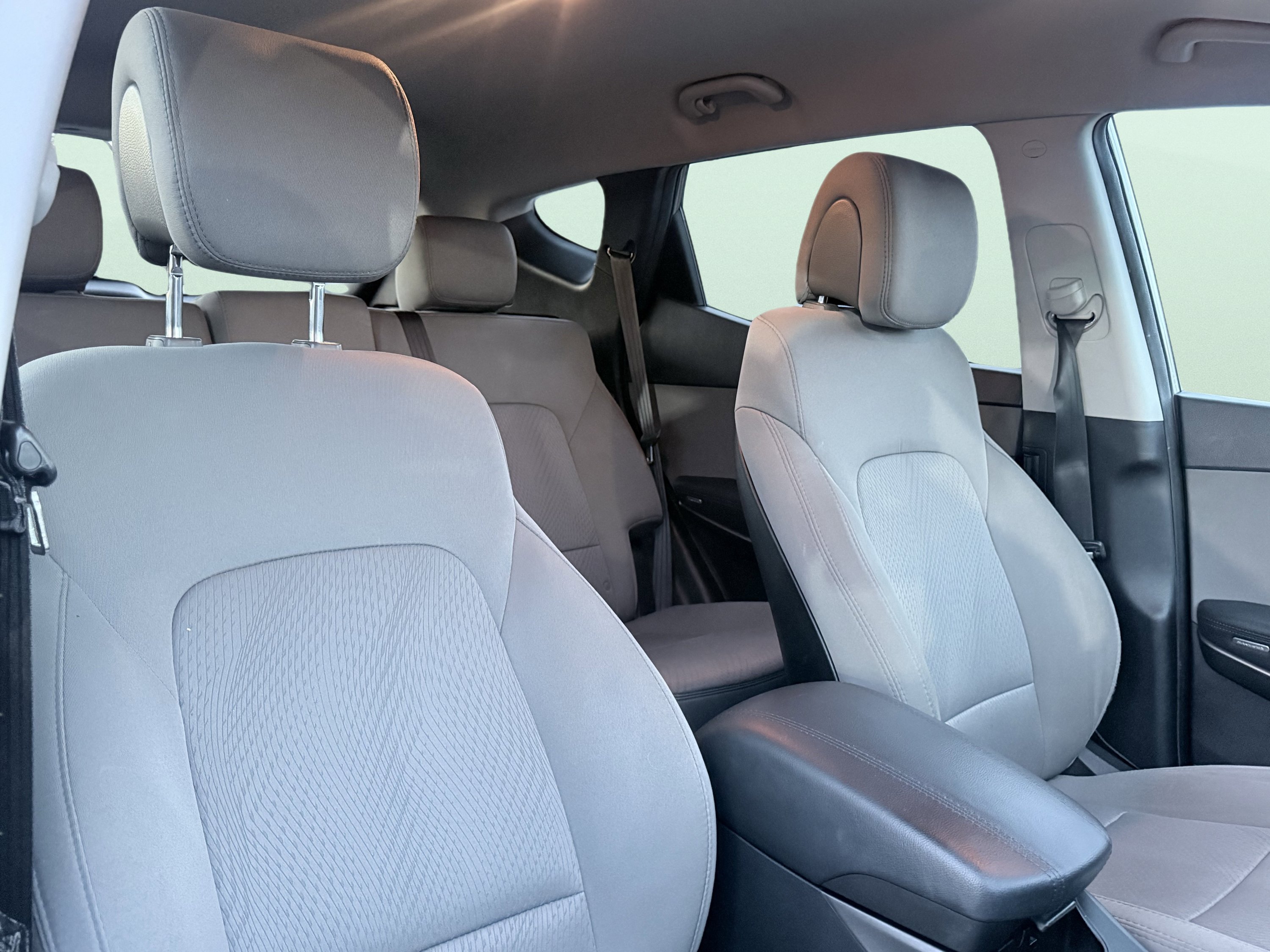 Used 2017 Hyundai Santa Fe Sport FWD image 43