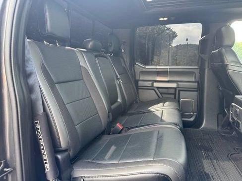Used 2019 Ford F150 Raptor w/ Equipment Group 802A Luxury AWD/4WD image 28
