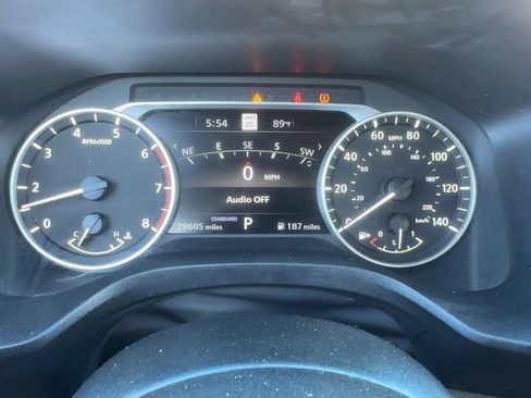 Used 2023 Nissan Rogue SL w/ SL Premium Package FWD image 16