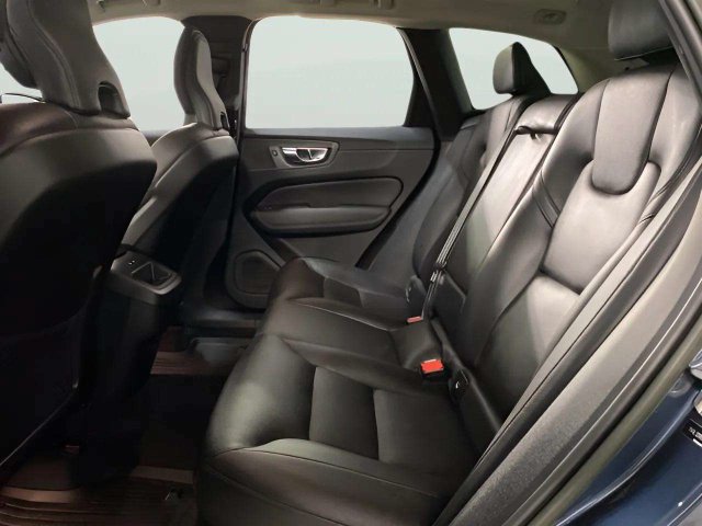 Used 2023 Volvo XC60 B5 Plus w/ Climate Package AWD/4WD image 64