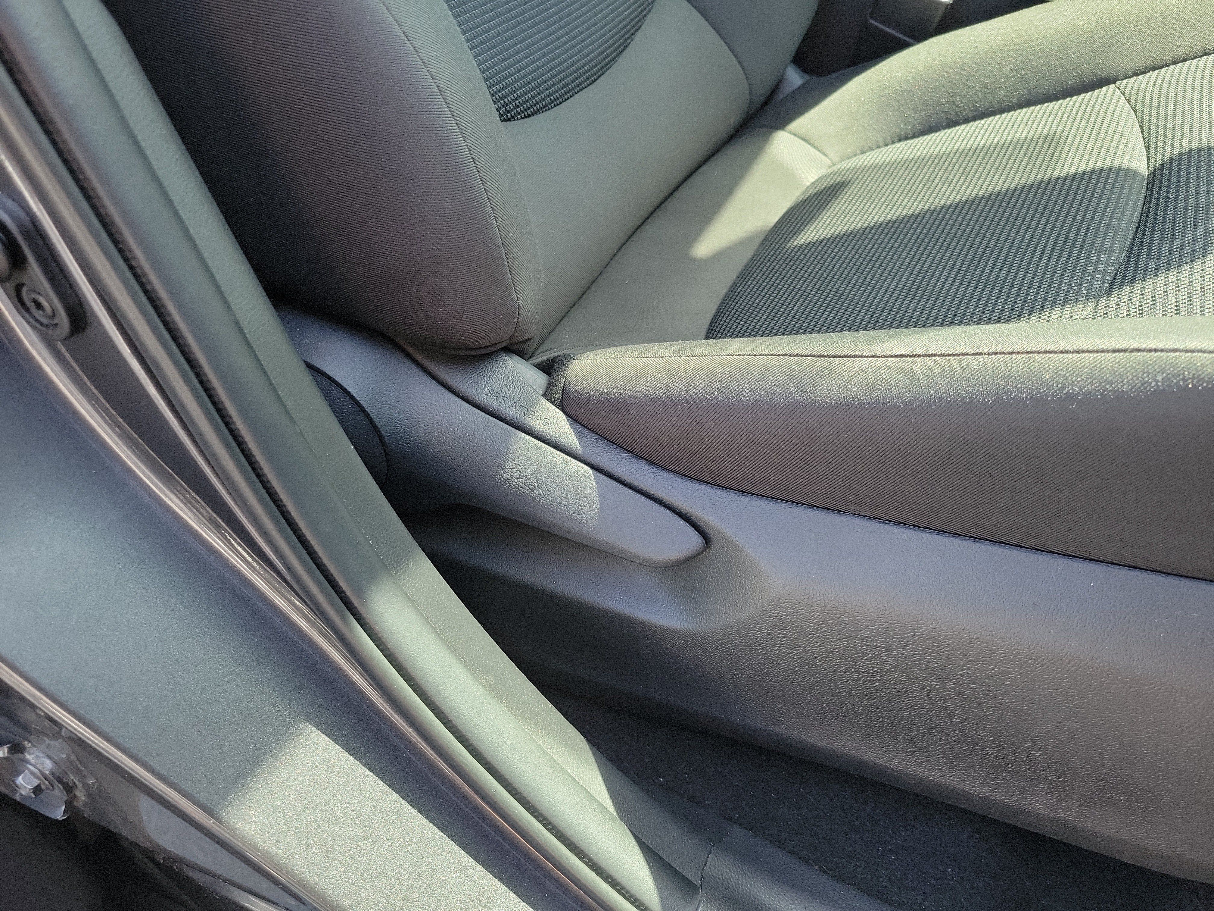 Used 2025 Toyota RAV4 LE FWD image 29