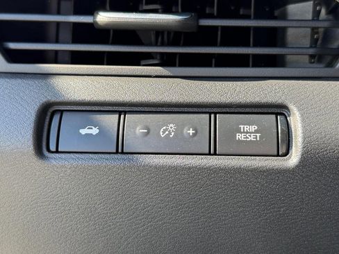 Used 2020 Nissan Altima 2.0 SR FWD image 30